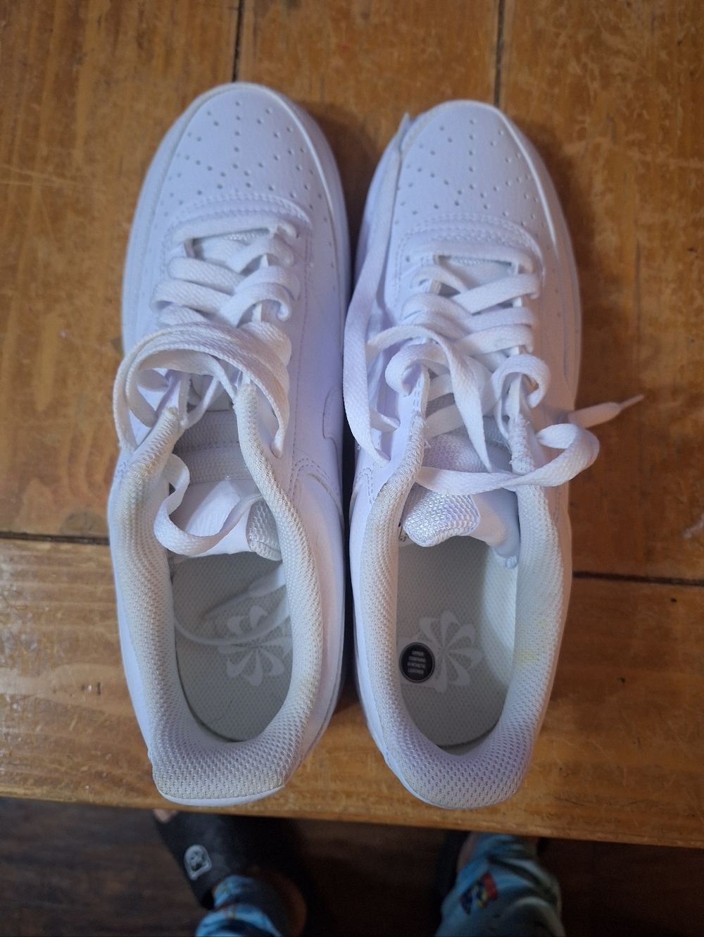Nike White Athletic Sneakers with Visible Inner Tag